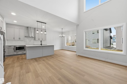 3036 Dixon Landing Landing, Edmonton, AB - Indoor Photo Showing Kitchen