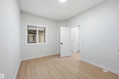3230 Dixon Way, Edmonton, AB - Indoor Photo Showing Other Room
