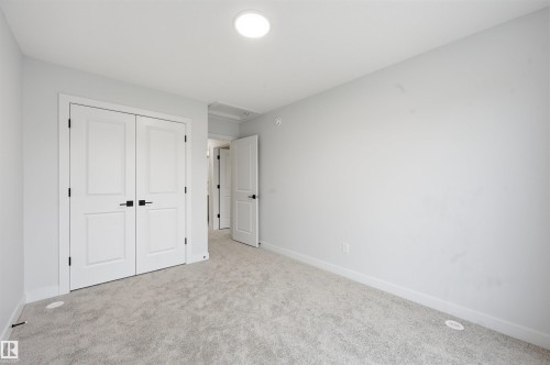 3230 Dixon Way, Edmonton, AB - Indoor Photo Showing Other Room