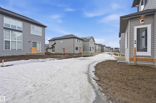 3230 Dixon Way, Edmonton, AB - Outdoor