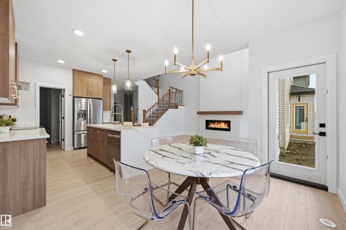 3230 Dixon Way, Edmonton, AB - Indoor