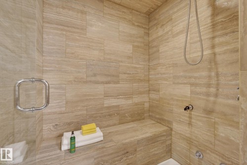 9302 93 Street, Edmonton, AB - Indoor Photo Showing Bathroom