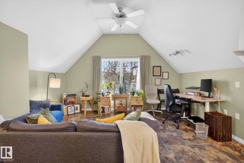 9302 93 Street, Edmonton, AB - Indoor