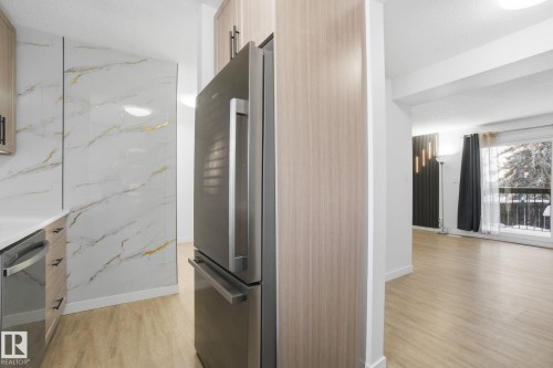 5538 145 Avenue, Edmonton, AB - Indoor