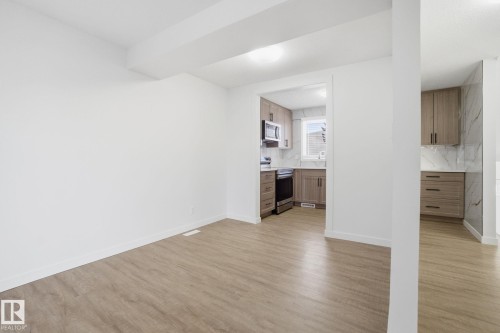 5538 145 Avenue, Edmonton, AB - Indoor Photo Showing Other Room