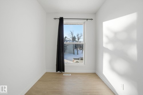 5538 145 Avenue, Edmonton, AB - Indoor Photo Showing Other Room