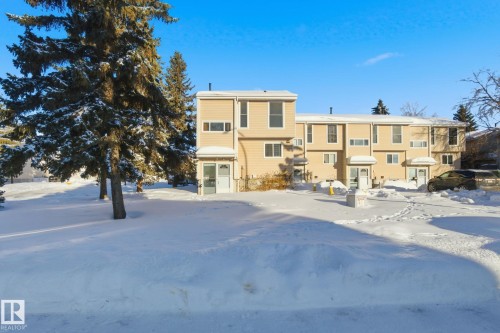 5538 145 Avenue, Edmonton, AB - Outdoor With Facade