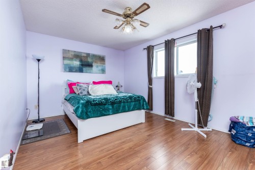 5938 162B Avenue, Edmonton, AB - Indoor Photo Showing Bedroom