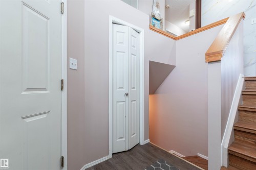 5938 162B Avenue, Edmonton, AB - Indoor Photo Showing Other Room