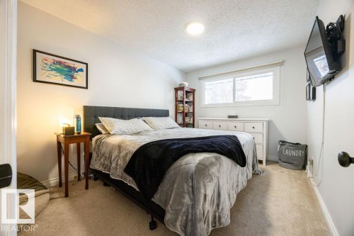 16005 83 Avenue, Edmonton, AB - Indoor Photo Showing Bedroom