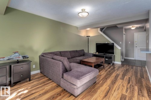 209 11033 127 Street, Edmonton, AB - Indoor