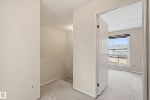 221 Callingwood Place, Edmonton, AB - Indoor Photo Showing Other Room