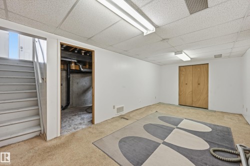221 Callingwood Place, Edmonton, AB - Indoor Photo Showing Other Room