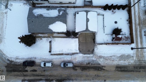 Edmonton, AB - Outdoor