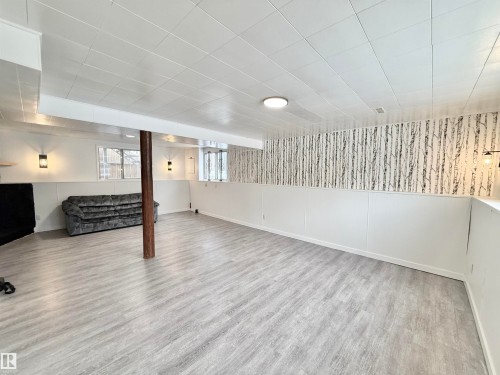 15424 99 Avenue, Edmonton, AB - Indoor Photo Showing Other Room