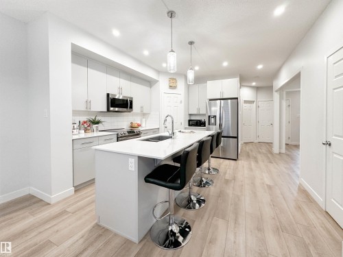 22614 99A Avenue, Edmonton, AB - Indoor Photo Showing Kitchen With Double Sink With Upgraded Kitchen