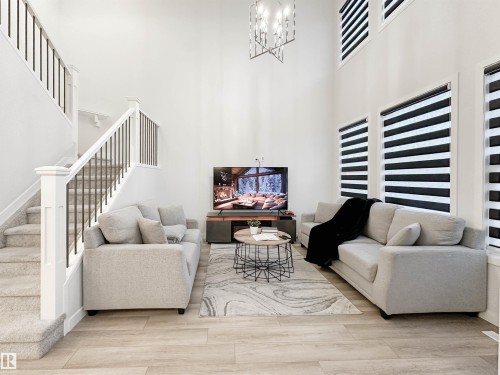 22614 99A Avenue, Edmonton, AB - Indoor