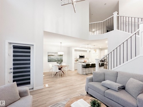 22614 99A Avenue, Edmonton, AB - Indoor Photo Showing Living Room