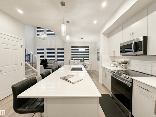 22614 99A Avenue, Edmonton, AB - Indoor Photo Showing Kitchen With Double Sink With Upgraded Kitchen
