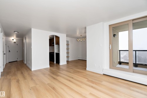 1405 10149 Saskatchewan Drive, Edmonton, AB - Indoor Photo Showing Other Room