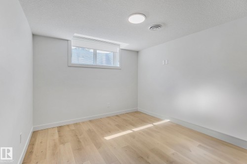 14904 109 Avenue, Edmonton, AB - Indoor Photo Showing Other Room