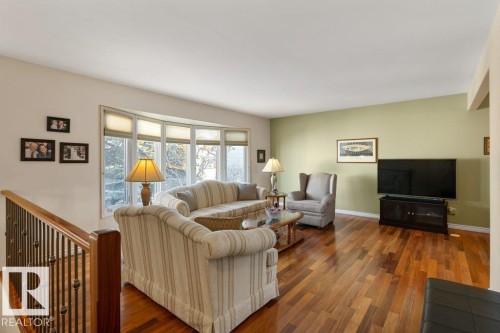 16132 100 Street, Edmonton, AB - Indoor Photo Showing Living Room