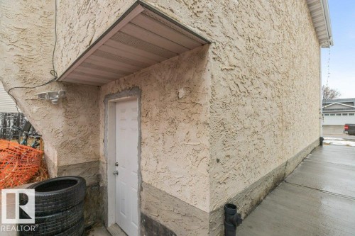 3132 49A Street, Edmonton, AB - 