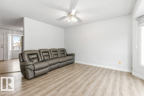 3132 49A Street, Edmonton, AB - Indoor