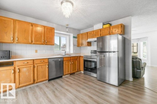 3132 49A Street, Edmonton, AB - Indoor Photo Showing Kitchen