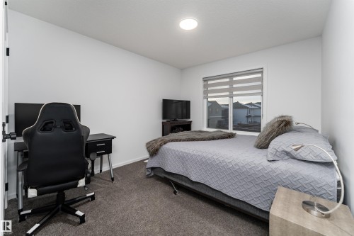17450 80 Street, Edmonton, AB - Indoor Photo Showing Bedroom