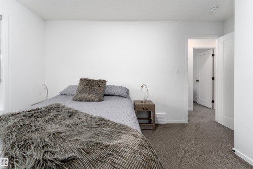 17450 80 Street, Edmonton, AB - Indoor Photo Showing Bedroom