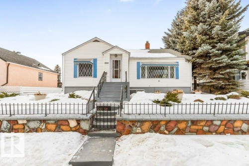 8810 93 Street, Edmonton, AB - Outdoor