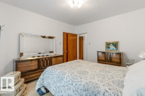 8810 93 Street, Edmonton, AB - Indoor Photo Showing Bedroom