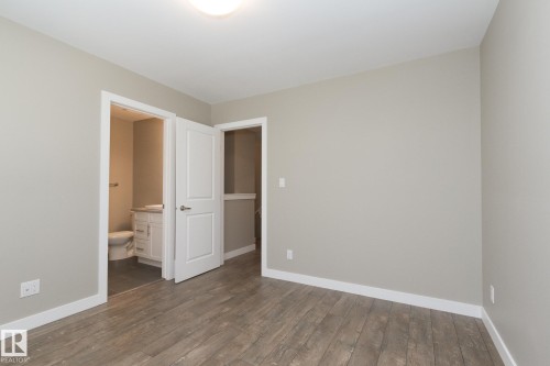 12504 119 Avenue, Edmonton, AB - Indoor Photo Showing Other Room