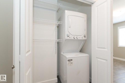 12504 119 Avenue, Edmonton, AB - Indoor Photo Showing Laundry Room