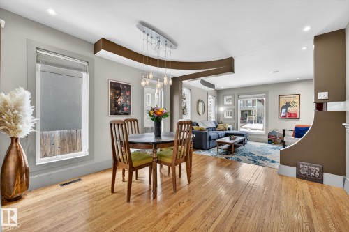 11343 67 Street, Edmonton, AB - Indoor Photo Showing Dining Room