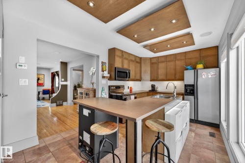 11343 67 Street, Edmonton, AB - Indoor Photo Showing Kitchen