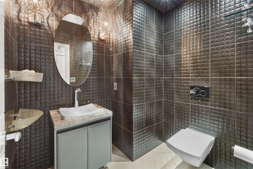 16 Windermere Drive, Edmonton, AB - Indoor Photo Showing Bathroom