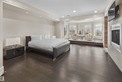 16 Windermere Drive, Edmonton, AB - Indoor Photo Showing Bedroom