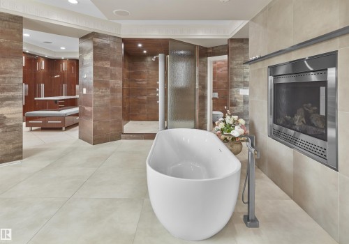 16 Windermere Drive, Edmonton, AB - Indoor Photo Showing Other Room