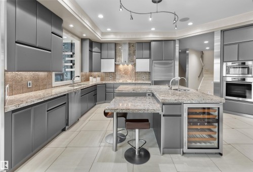 16 Windermere Drive, Edmonton, AB - Indoor Photo Showing Kitchen With Upgraded Kitchen