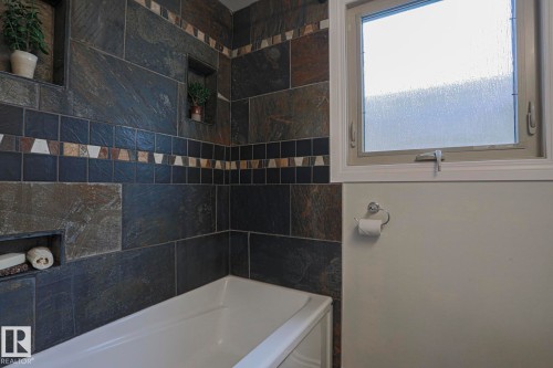 7315 86 Avenue, Edmonton, AB - Indoor Photo Showing Bathroom