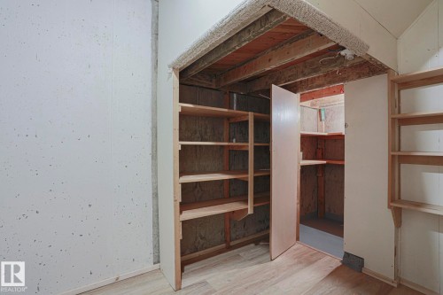 7315 86 Avenue, Edmonton, AB - Indoor Photo Showing Other Room