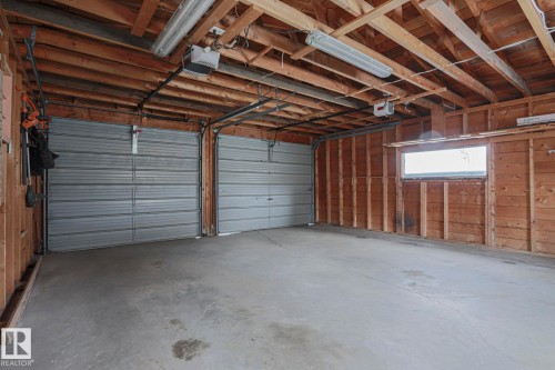 7315 86 Avenue, Edmonton, AB - Indoor Photo Showing Garage