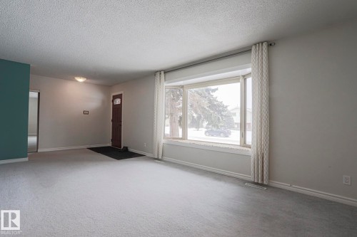 7315 86 Avenue, Edmonton, AB - Indoor Photo Showing Other Room