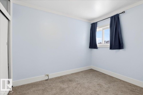 4827 54 Street, Redwater, AB - Indoor Photo Showing Other Room