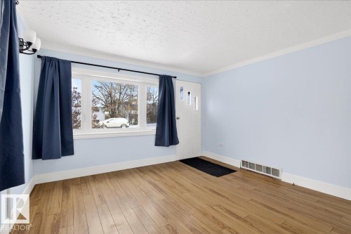 4827 54 Street, Redwater, AB - Indoor Photo Showing Other Room
