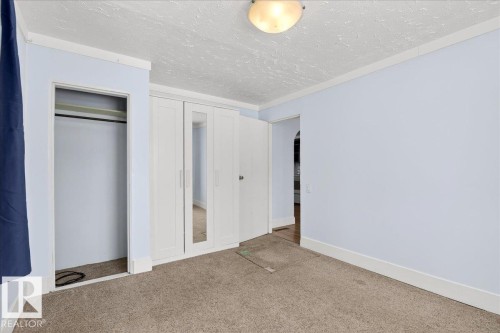 4827 54 Street, Redwater, AB - Indoor
