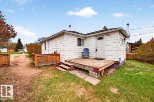 4827 54 Street, Redwater, AB - Outdoor With Exterior