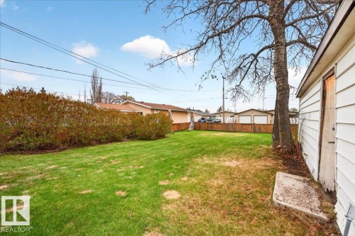 4827 54 Street, Redwater, AB - Outdoor